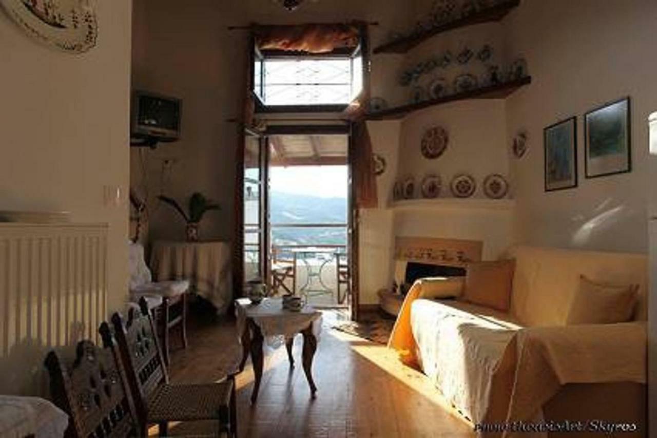 Traditional Studio Skyros Exterior foto